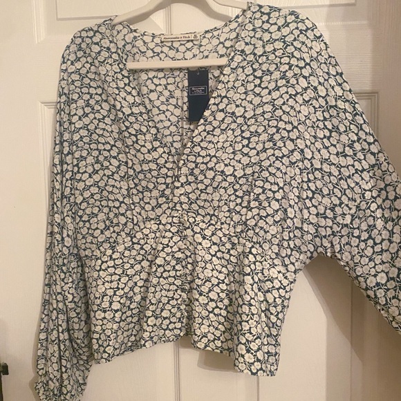 Abercrombie & Fitch Tops - abercrombie & fitch blouse